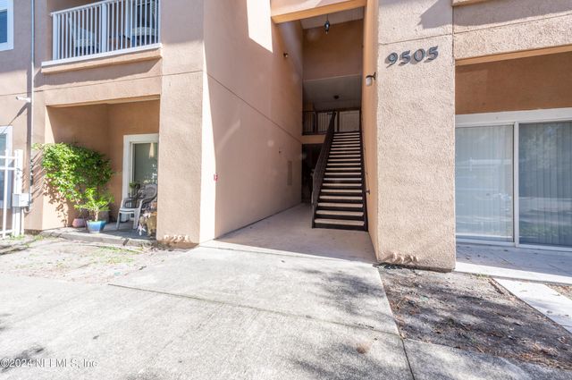 9505 ARMELLE Way 14, Jacksonville, FL 32257