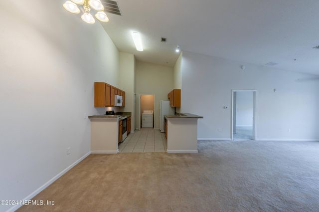 9505 ARMELLE Way 14, Jacksonville, FL 32257