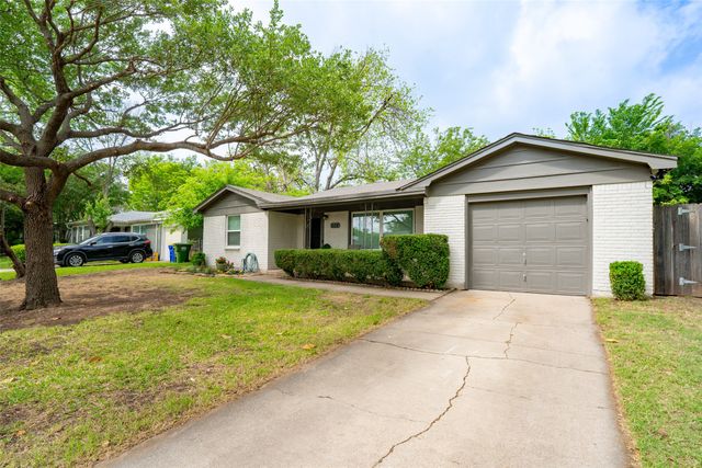 508 Grant Circle, White Settlement, TX 76108