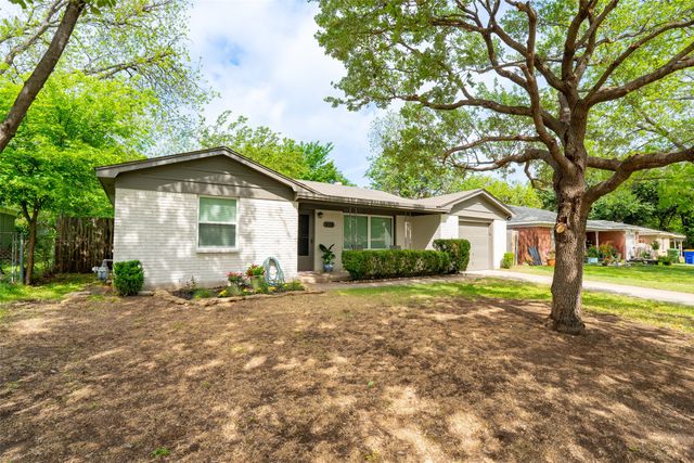 508 Grant Circle, White Settlement, TX 76108
