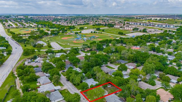 508 Grant Circle, White Settlement, TX 76108