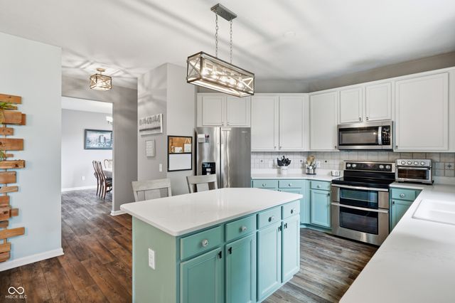 5565 Jutland Drive, Plainfield, IN 46168
