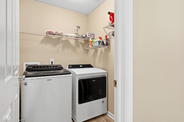 5565 Jutland Drive, Plainfield, IN 46168