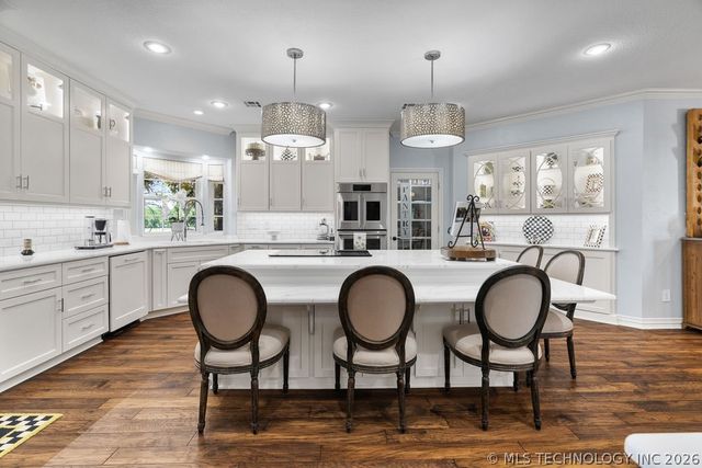 1599 Cardinal Road, Lone Grove, OK 73443