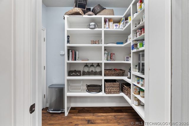 1599 Cardinal Road, Lone Grove, OK 73443