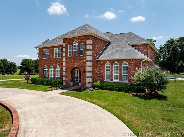 1599 Cardinal Road, Lone Grove, OK 73443