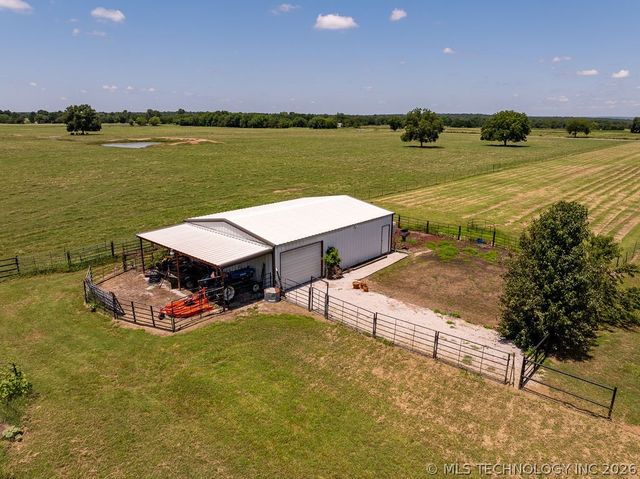 1599 Cardinal Road, Lone Grove, OK 73443