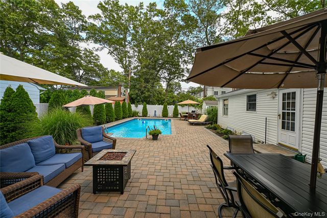 23 Hurtin Boulevard, Smithtown, NY 11787