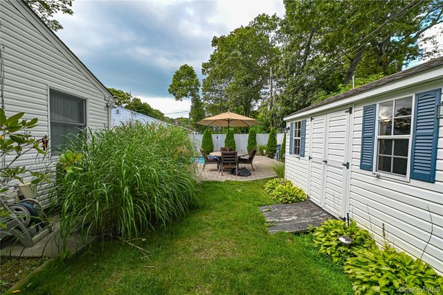 23 Hurtin Boulevard, Smithtown, NY 11787