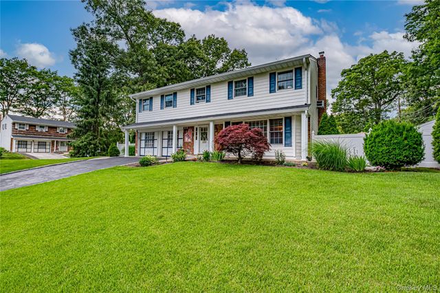 23 Hurtin Boulevard, Smithtown, NY 11787