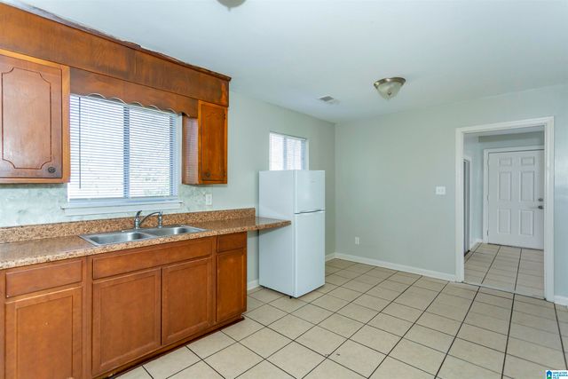 3212 LEE COURT SW, Birmingham, AL 35221