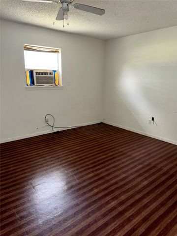 3408 Durham Avenue, Brownwood, TX 76801