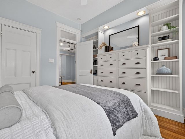 32 Robinwood Ave 7, Boston, MA 02130