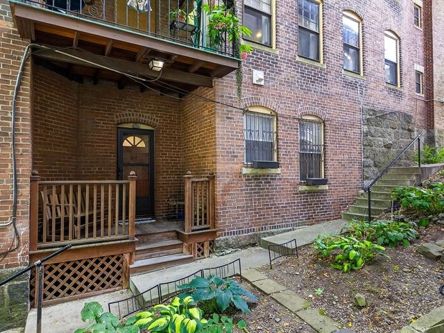 32 Robinwood Ave 7, Boston, MA 02130