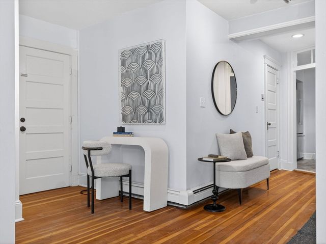 32 Robinwood Ave 7, Boston, MA 02130