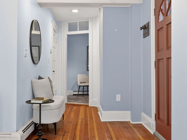 32 Robinwood Ave 7, Boston, MA 02130