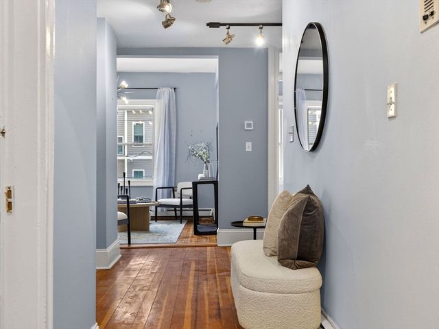 32 Robinwood Ave 7, Boston, MA 02130