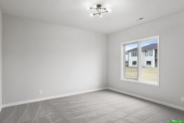 5509 N 212th Avenue, Elkhorn, NE 68022