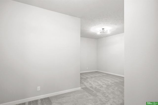 5509 N 212th Avenue, Elkhorn, NE 68022