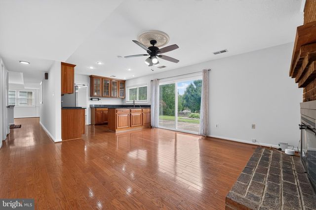 3149 SOUTHFIELD DR, Herndon, VA 20171