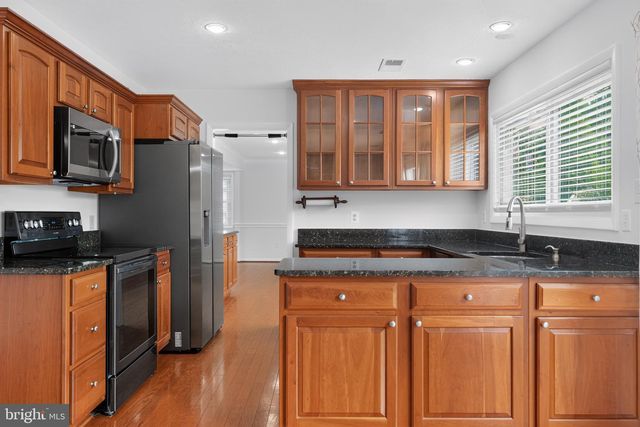 3149 SOUTHFIELD DR, Herndon, VA 20171