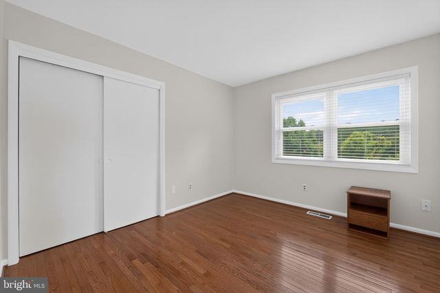 3149 SOUTHFIELD DR, Herndon, VA 20171