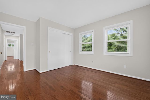 3149 SOUTHFIELD DR, Herndon, VA 20171