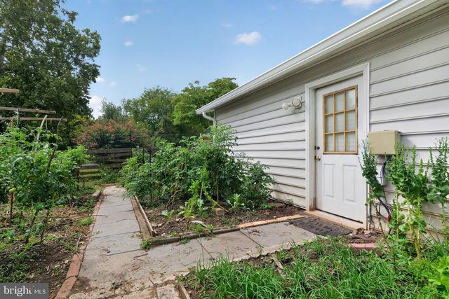 3149 SOUTHFIELD DR, Herndon, VA 20171