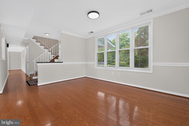 3149 SOUTHFIELD DR, Herndon, VA 20171