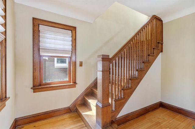 928 N 19th Avenue E, Duluth, MN 55812