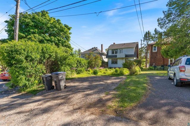 928 N 19th Avenue E, Duluth, MN 55812