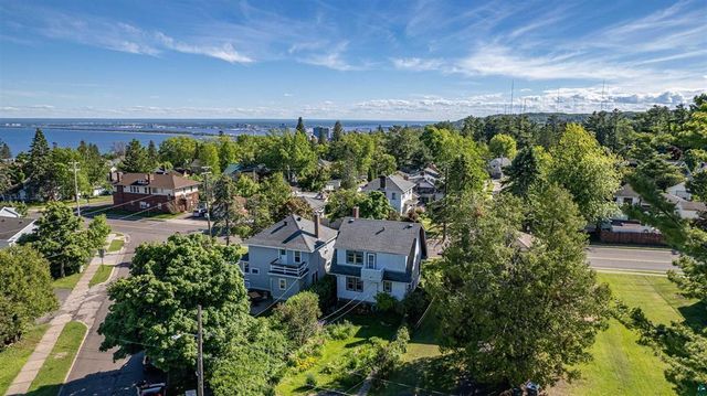 928 N 19th Avenue E, Duluth, MN 55812