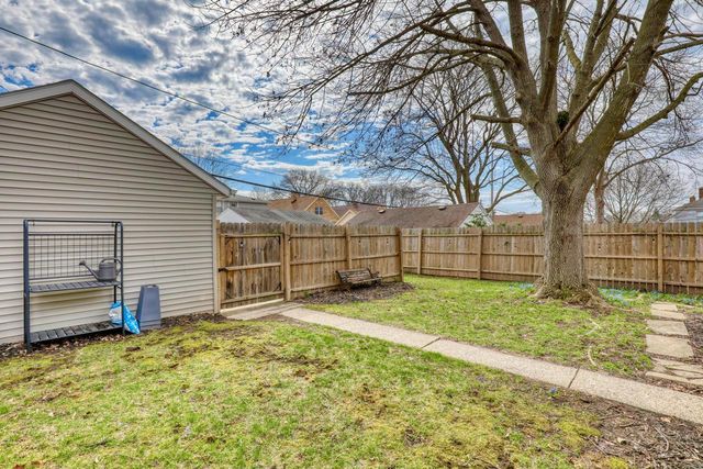 3156 81st STREET, Milwaukee, WI 53222