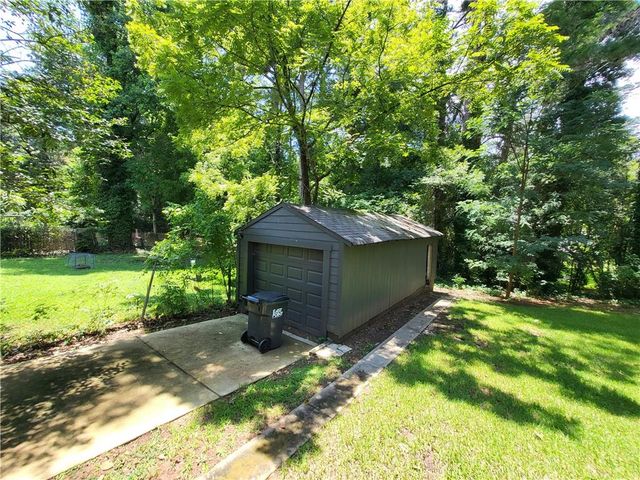 2107 Pinehurst Drive, East Point, GA 30344