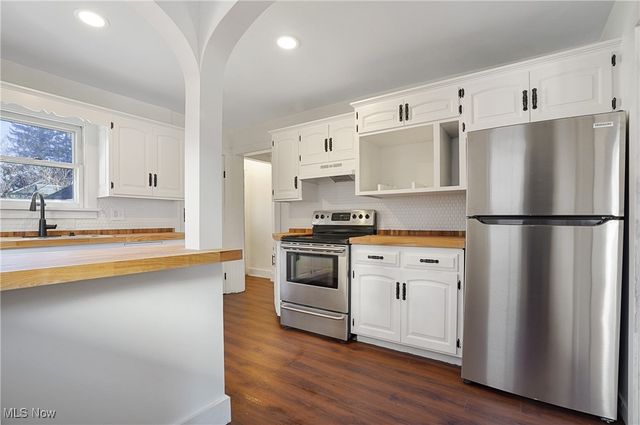 1171 Woodward Avenue, Akron, OH 44310