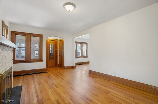 1171 Woodward Avenue, Akron, OH 44310