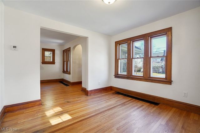 1171 Woodward Avenue, Akron, OH 44310