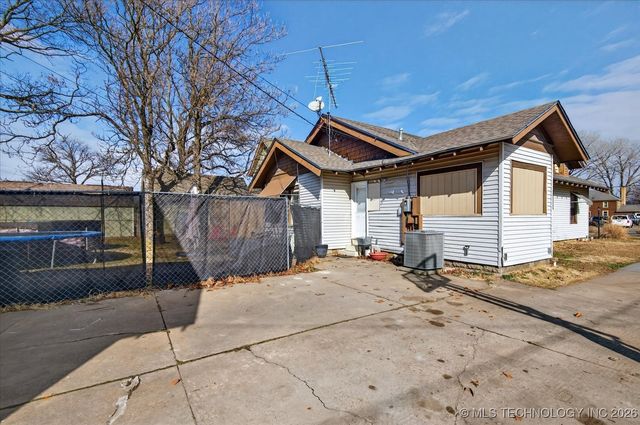 615 N Shawnee Avenue, Dewey, OK 74029