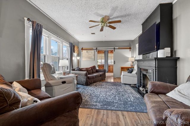 615 N Shawnee Avenue, Dewey, OK 74029