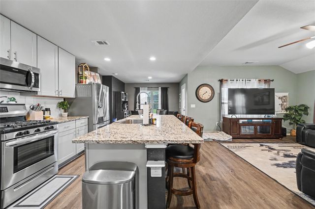 20815 Acorn Valley Drive, New Caney, TX 77357