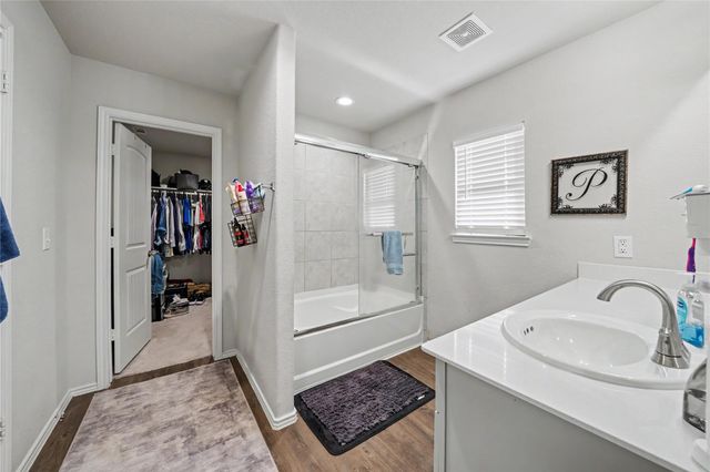 20815 Acorn Valley Drive, New Caney, TX 77357