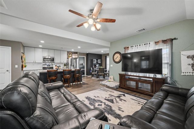 20815 Acorn Valley Drive, New Caney, TX 77357