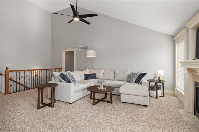 4704 Donnelly Drive, St Joseph, MO 64506