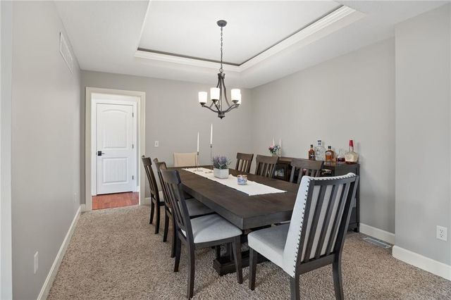 4704 Donnelly Drive, St Joseph, MO 64506