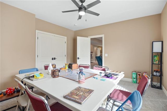 4704 Donnelly Drive, St Joseph, MO 64506