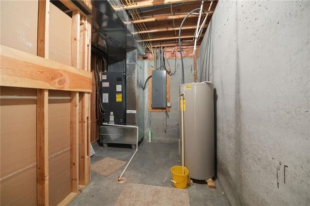 4704 Donnelly Drive, St Joseph, MO 64506