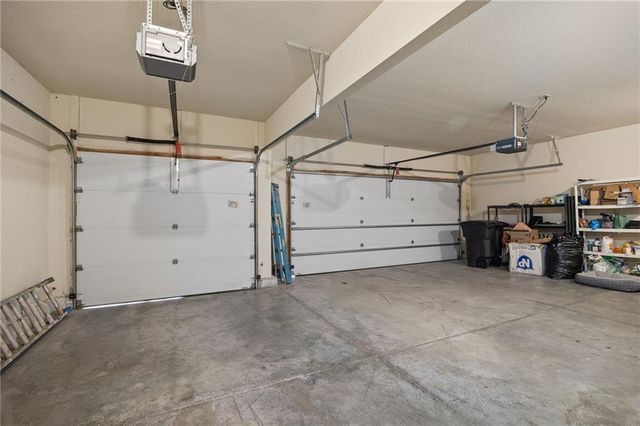 4704 Donnelly Drive, St Joseph, MO 64506