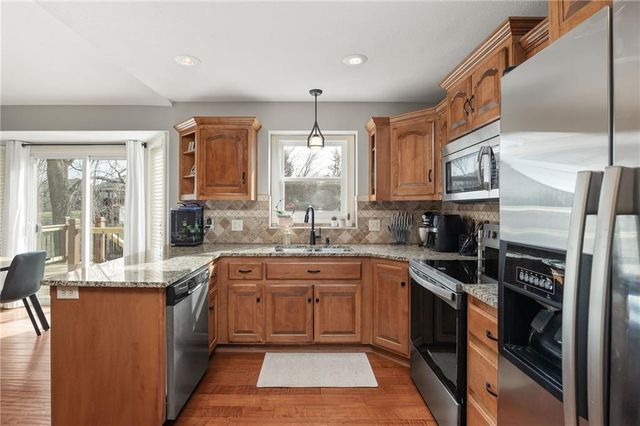 4704 Donnelly Drive, St Joseph, MO 64506