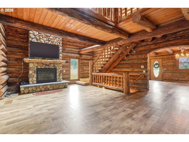 29870 S DHOOGHE Rd, Colton, OR 97017