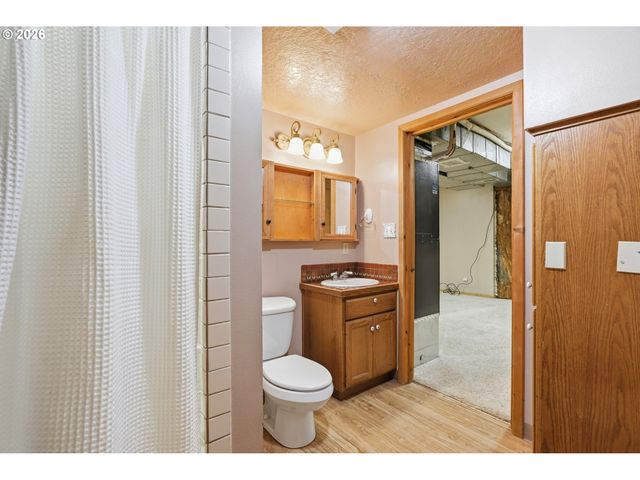 29870 S DHOOGHE Rd, Colton, OR 97017
